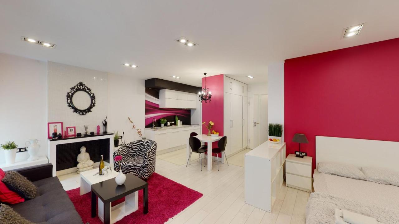 Pink Apartment Rydygiera 2A Tectum Apartments Breslavia Esterno foto