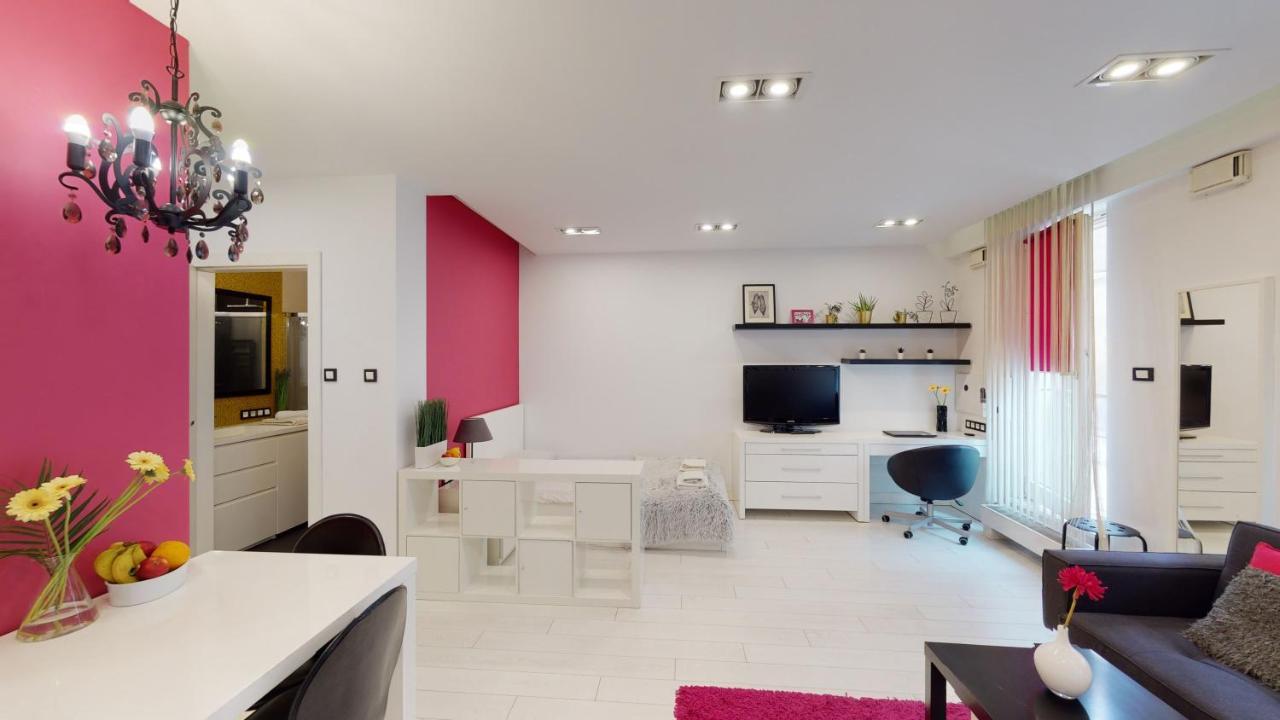 Pink Apartment Rydygiera 2A Tectum Apartments Breslavia Esterno foto